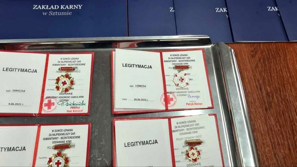Sztum. Odznaczenia dla zasłużonych krwiodawców z Zakładu Karnego.