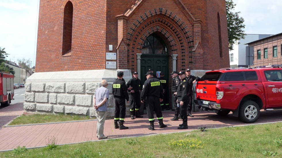 Malbork. Ćwiczenia strażaków na Wieży Ciśnień.