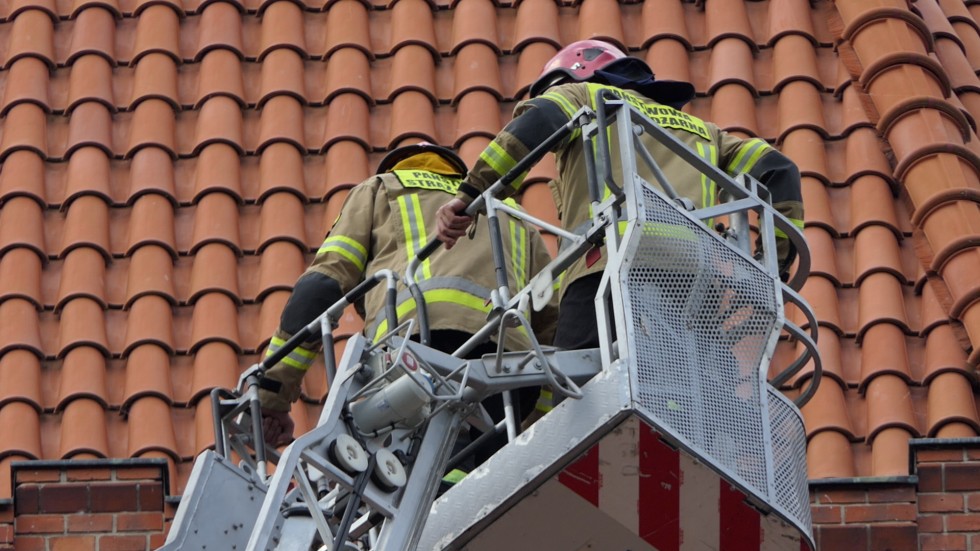 Malbork. Ćwiczenia strażaków na Wieży Ciśnień.