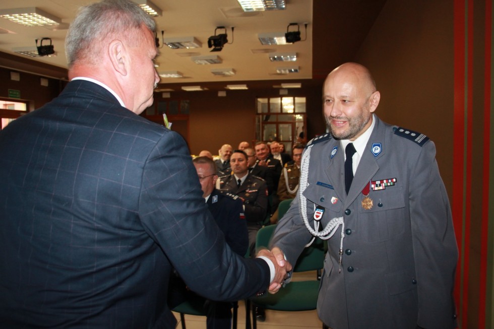 Sztum. Święto Policji – awanse, odznaczenia i pożegnania.