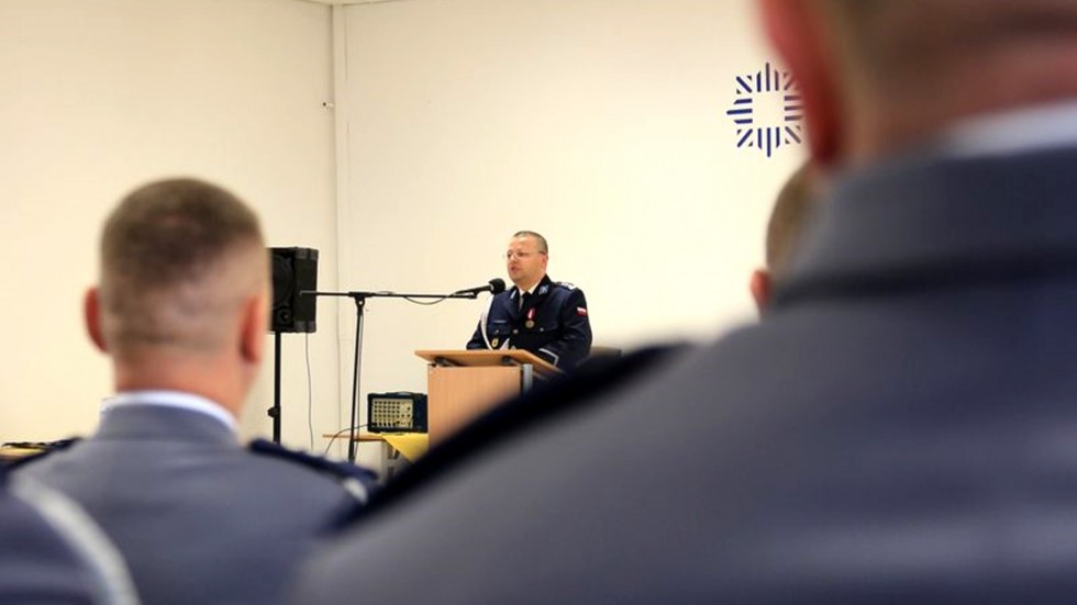 Malbork. Awanse i odznaczenia z okazji Święta Policji.