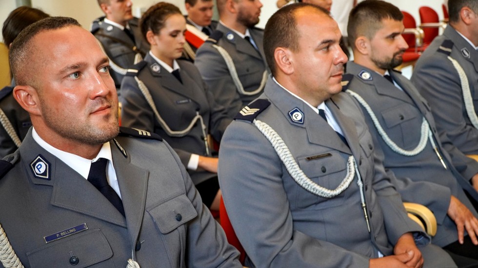 40 awansów nowodworskich funkcjonariuszy z okazji Święta Policji.