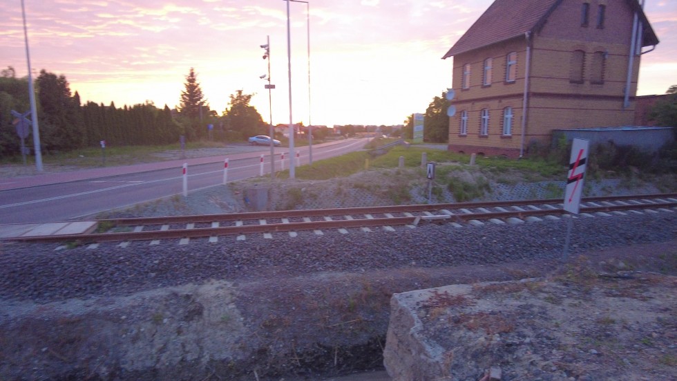 Kiedy w końcu pojawią się rogatki i sygnalizacja świetlna na przejeździe kolejowo-drogowym w Malborku? [wideo, zdjęcia]