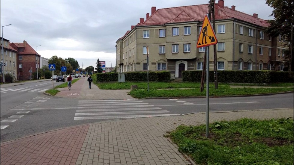 Malbork. Rusza przebudowa ul. Nowowiejskiego. Znaki informacyjne już stoją.