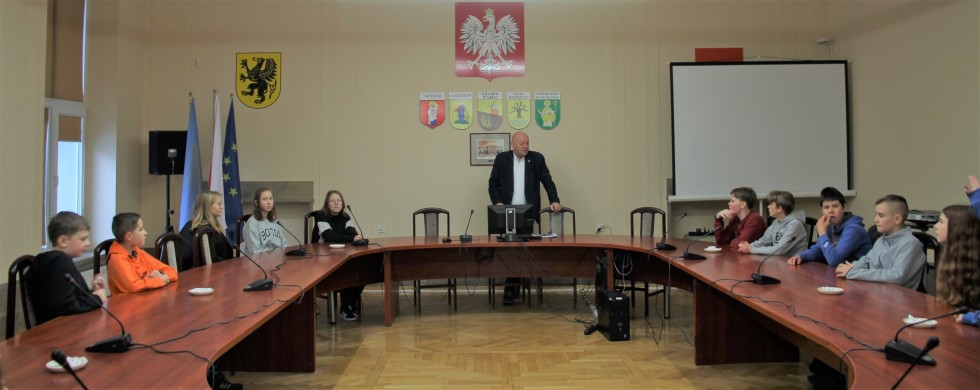 Sztum. Lekcje obywatelskie w Starostwie Powiatowym.