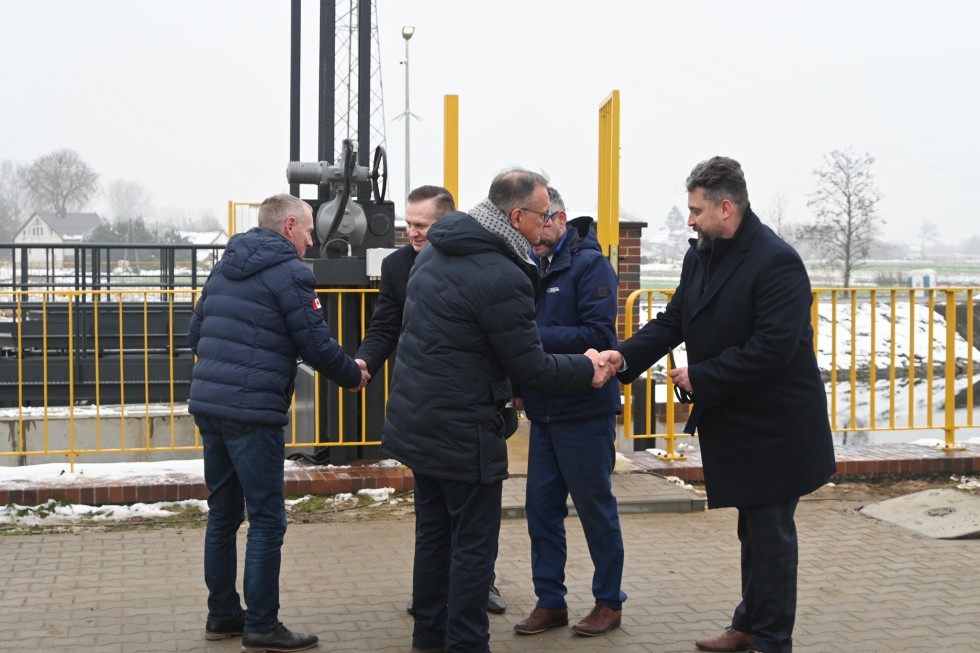 Nowy Dwór Gdański. Uroczyste otwarcie wrót przeciwsztormowych na rzece Tudze.