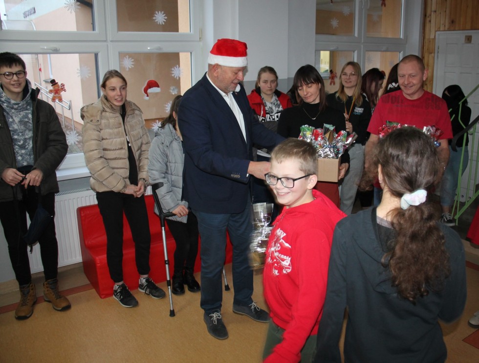 Powiat sztumski. Św. Mikołaj odwiedził dzieci.