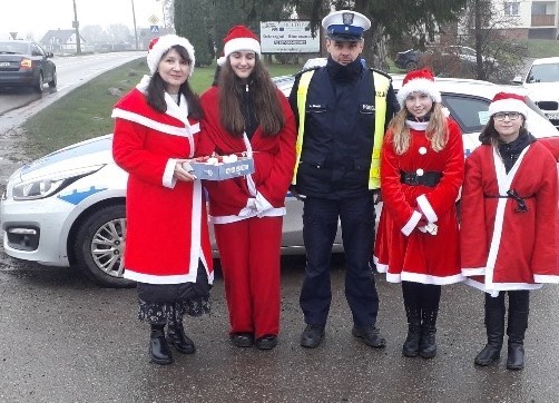 Dzierzgoń. Mikołajkowa kontrola kierowców.