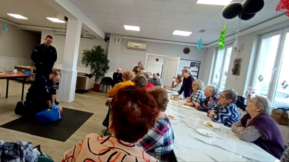 Powiat sztumski. Zajęcia z pierwszej pomocy dla seniorów.