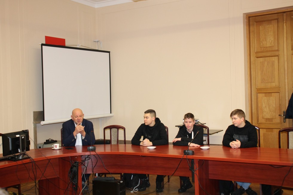 Sztum. Kto wybiera starostę? - lekcja obywatelska z udziałem uczniów.