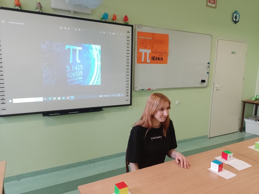 Malbork. Dzień Liczby Pi w Technikum nr 3 – uczeń wyrecytował 127 cyfr.