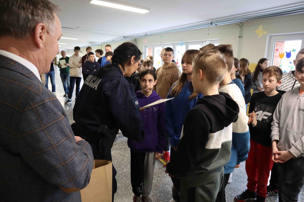 Malbork. Miejskie eliminacje do Ogólnopolskiego Turnieju Wiedzy o Bezpieczeństwie w Ruchu Drogowym – znamy laureatów ze szkół podstawowych.
