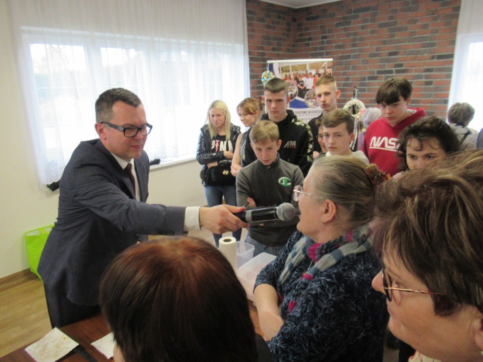 Miłoradz. Centrum Aktywności Seniora na Festiwalu Przysmaku Wielkanocnego.