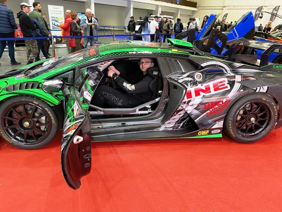 Malbork. Uczniowie Technikum nr 3 na Poznań Motor Show.