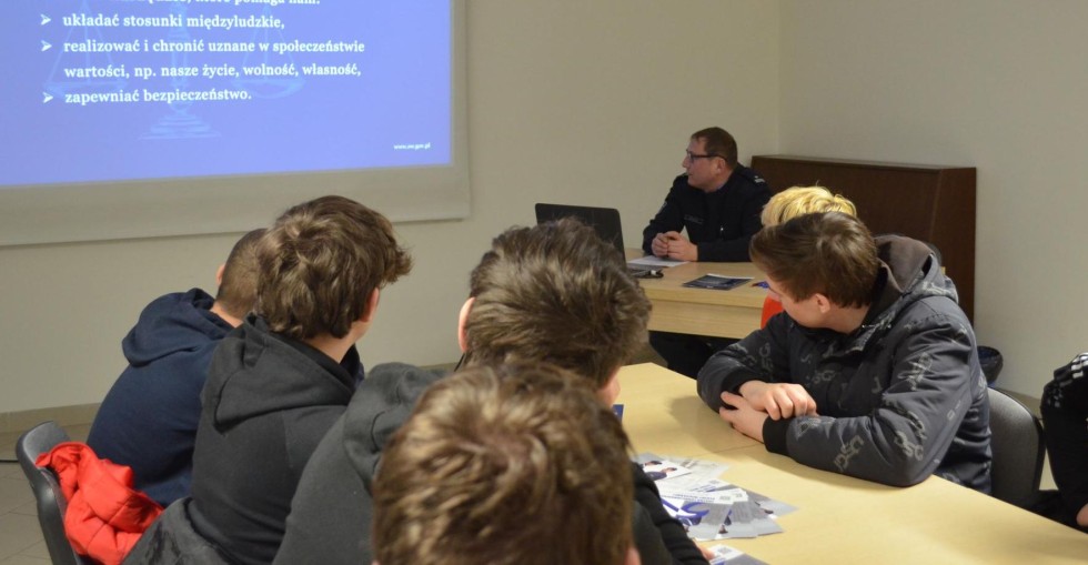Malbork. Jak działa polski system więziennictwa? - wizyta studyjna uczniów ZST w Oddziale Zewnętrznym.