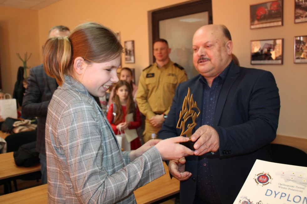 Sztum. Rozstrzygnięto konkurs Wiedzy Pożarniczej. Poznajcie laureatów.