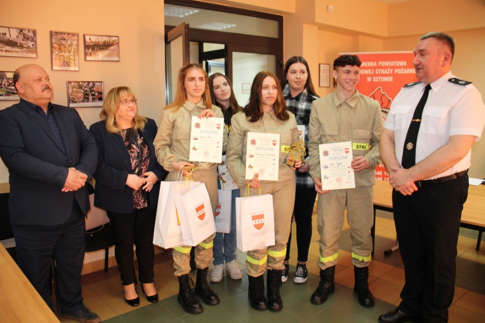 Sztum. Rozstrzygnięto konkurs Wiedzy Pożarniczej. Poznajcie laureatów.