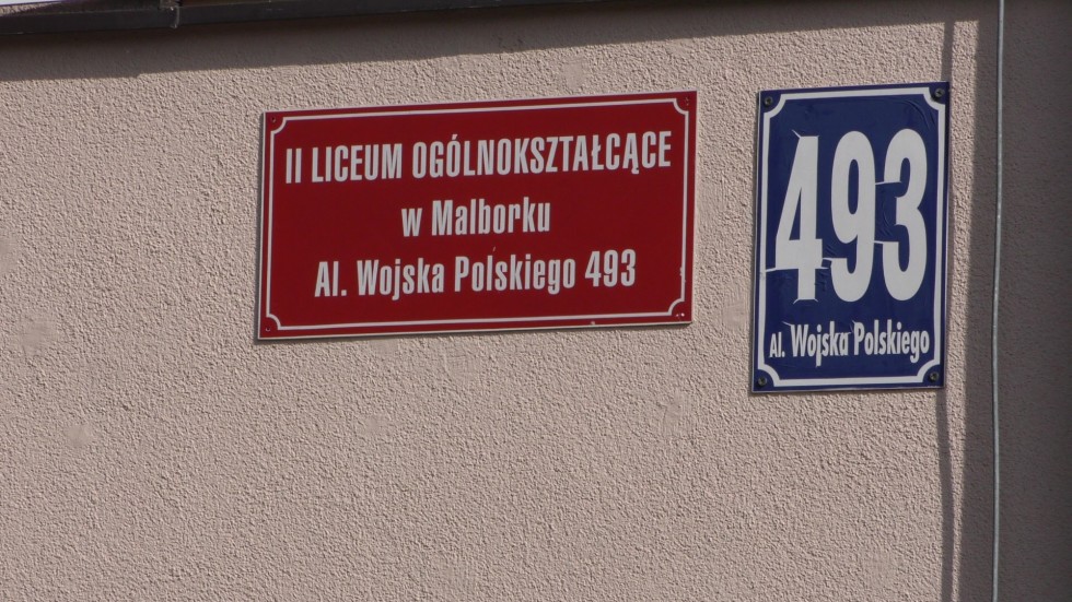Egzamin maturalny z języka polskiego w II Liceum Ogólnokształcącym w Malborku. Zobacz wideo.