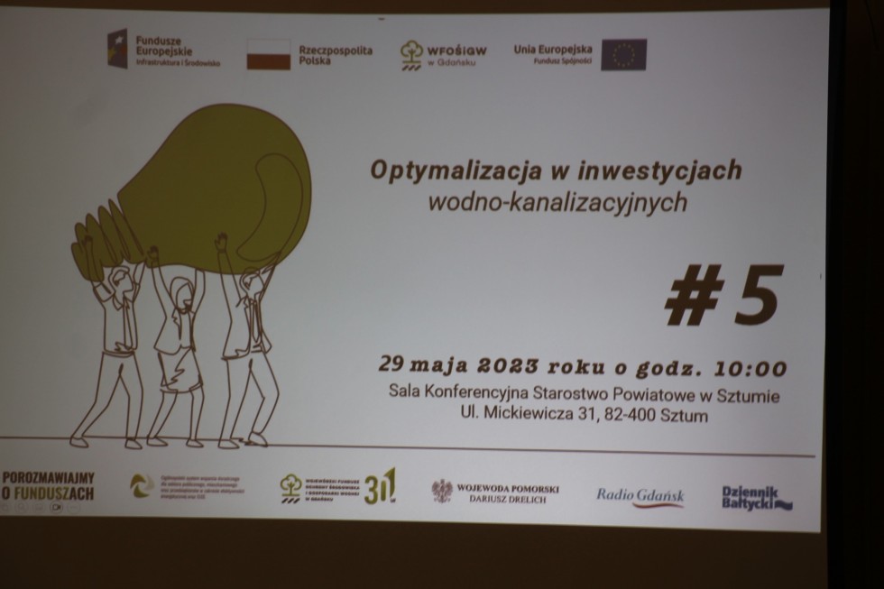 Sztum. Słoneczne Dachy – strażacy będą mieli panele fotowoltaiczne. Podpisano stosowną umowę.