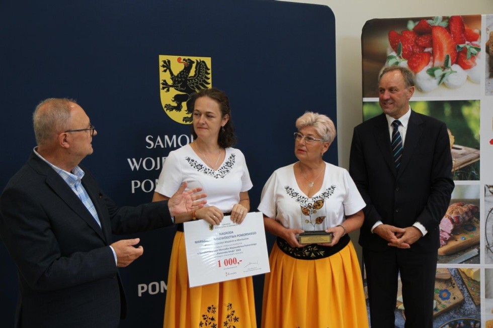 Konkurs Kulinarny o Bursztynowy Laur Marszałka Województwa Pomorskiego rozstrzygnięty. Wśród laureatów gospodarstwo z Janówki gm. Stare Pole.