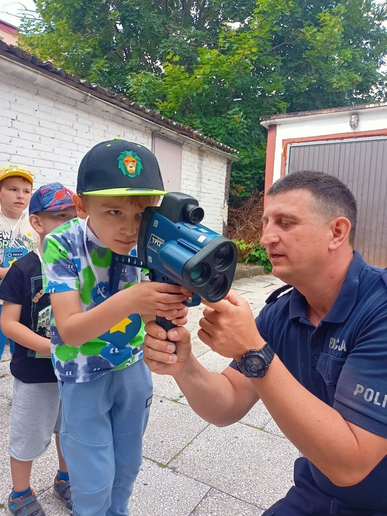 Dzierzgoń. Przedszkolaki z wizytą u policjantów.