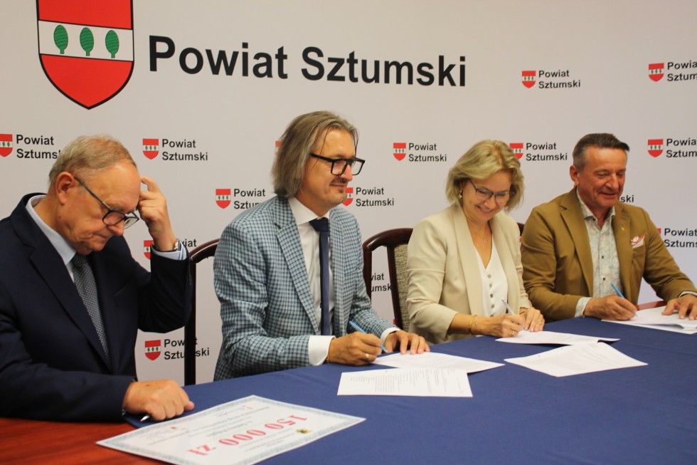 Powiat sztumski z dofinansowaniem na remonty dróg.