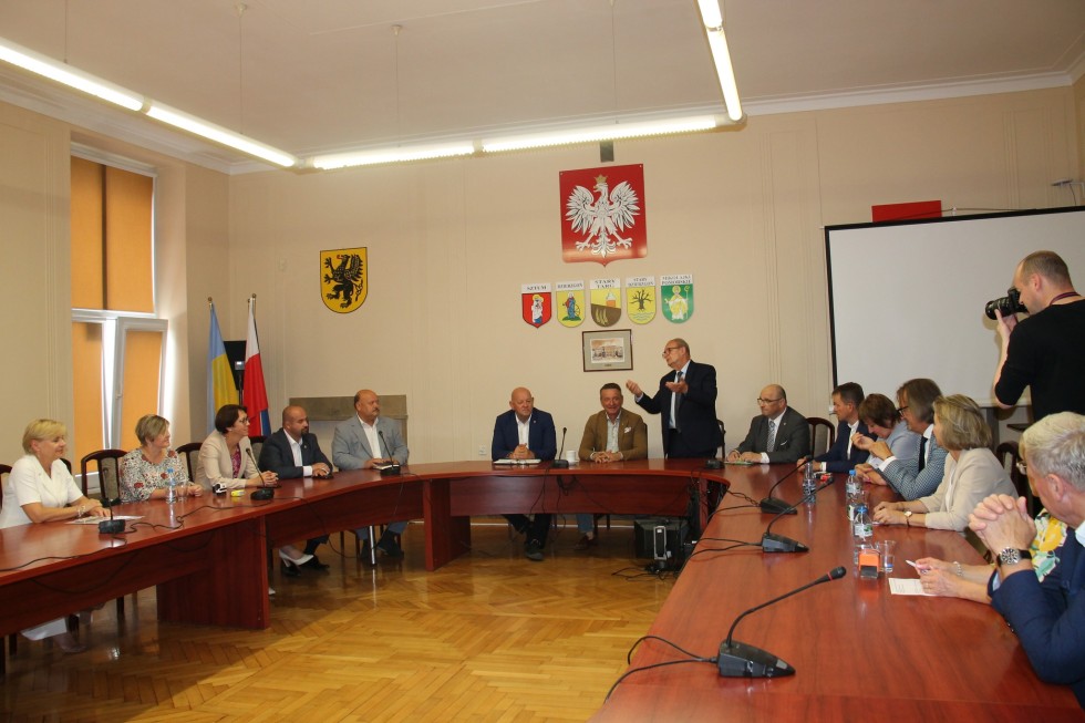 Powiat sztumski z dofinansowaniem na remonty dróg.
