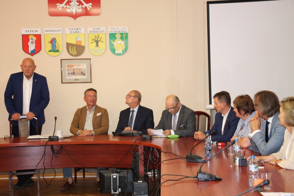 Powiat sztumski z dofinansowaniem na remonty dróg.