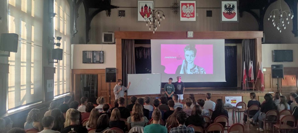 Malbork. Zwolnieni z Teorii w I LO.