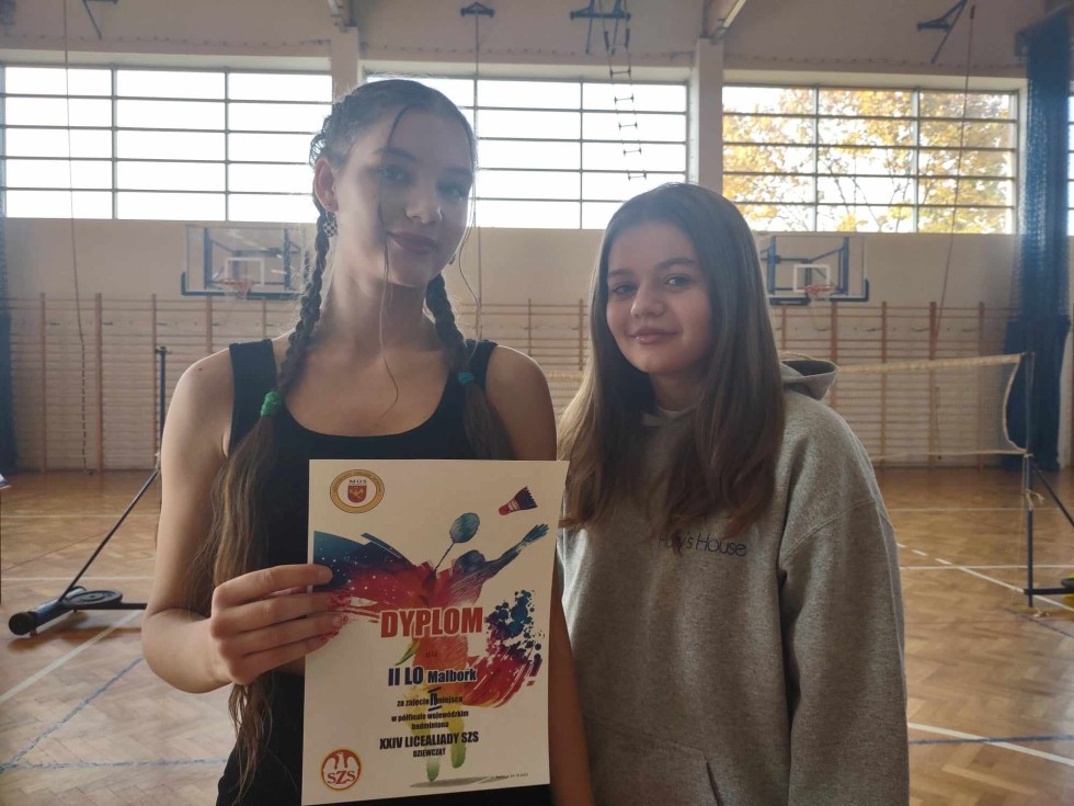 Malbork. Uczennice II LO na podium Półfinału Wojewódzkiego w badmintona.