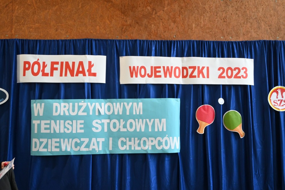 Uczniowie z Kwidzyna najlepsi w Półfinale Wojewódzkim w drużynowym tenisie stołowym.