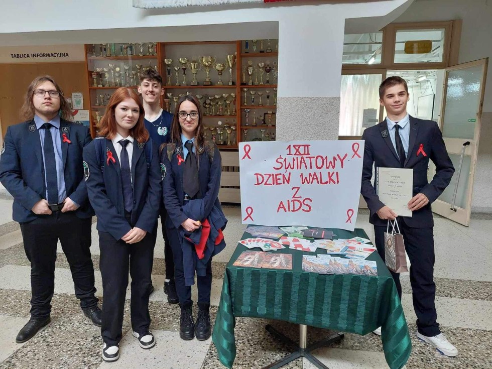 Malbork. Szkolne konkursy wiedzy na temat HIV i AIDS.