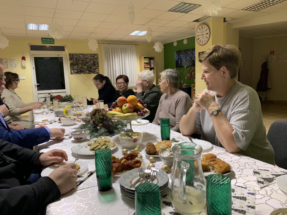 Gmina Malbork. Spotkania wigilijne dla seniorów i osób samotnych.