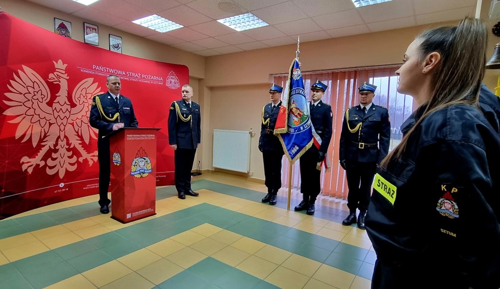 Sztum. Ślubowanie nowo przyjętych strażaków.