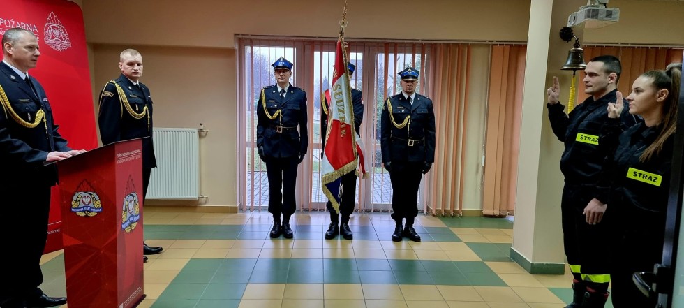 Sztum. Ślubowanie nowo przyjętych strażaków.