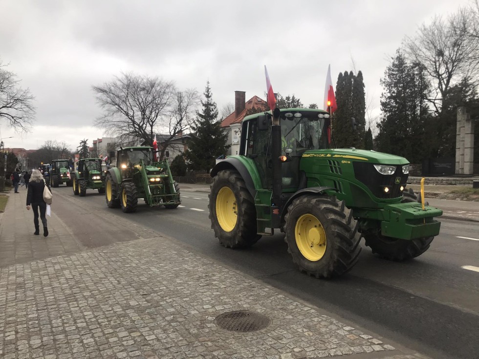 Sztum. Protest rolników i pikieta przed Starostwem.