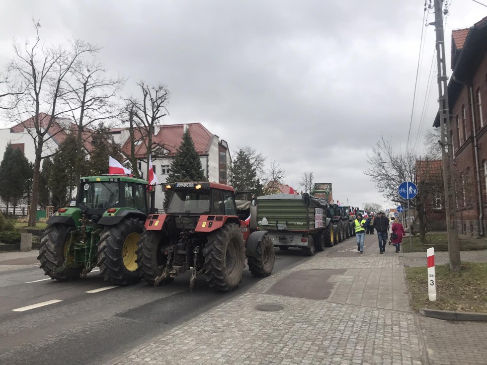 Sztum. Protest rolników i pikieta przed Starostwem.