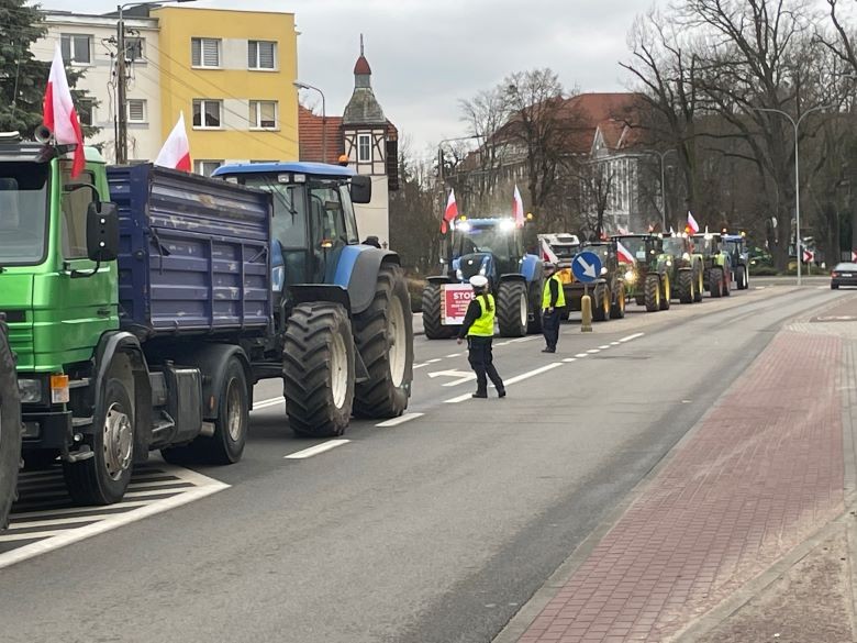 Sztum. Protest rolników i pikieta przed Starostwem.