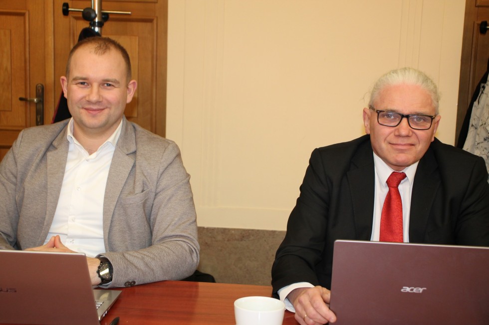 Sztum. Ostatnia sesja Rady Powiatu i medale dla zasłużonych.