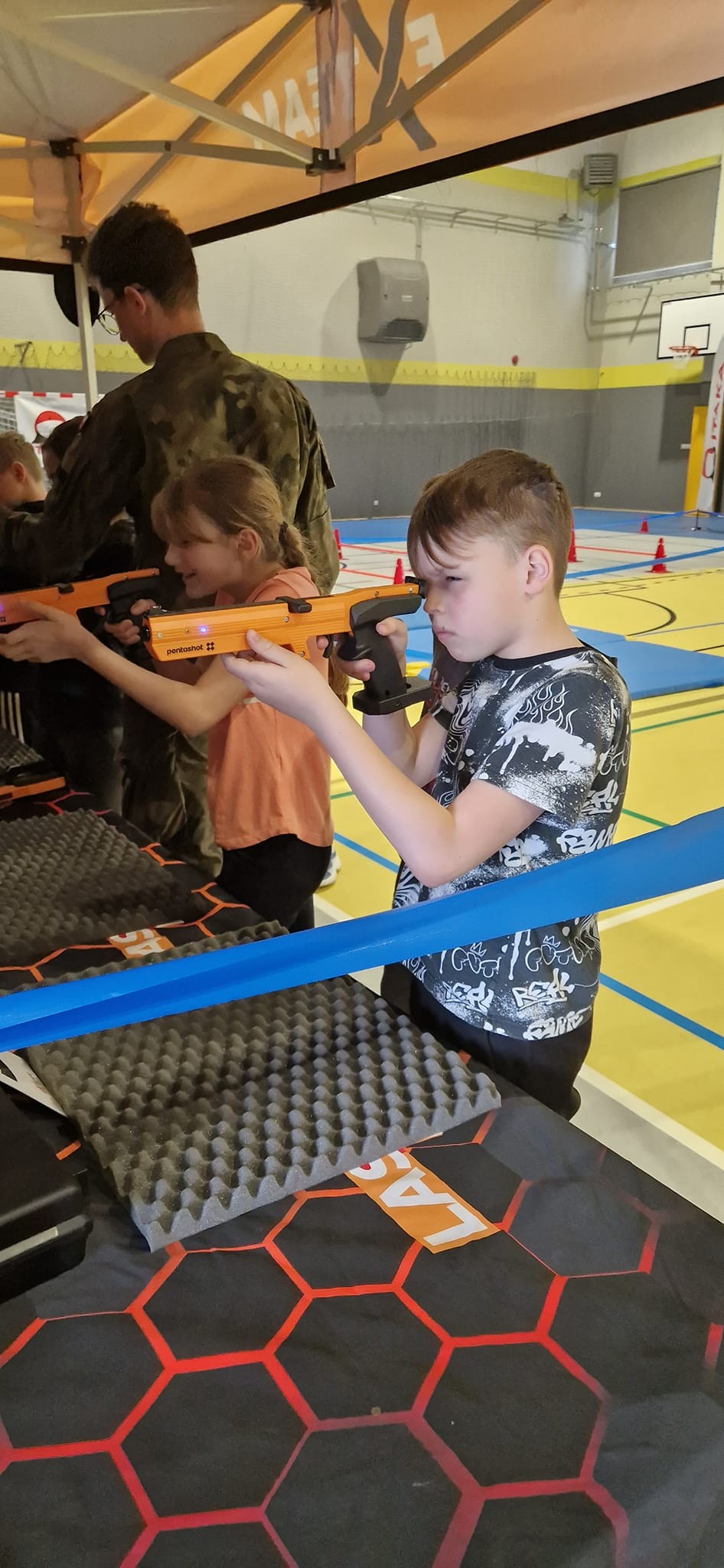Zawody Extreme Laser Run dla uczniów Zespołu Szkół i Przedszkola w Miłoradzu.