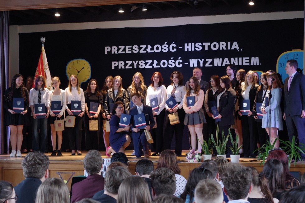 Malbork. Zakończenie roku szkolnego klas maturalnych I LO.
