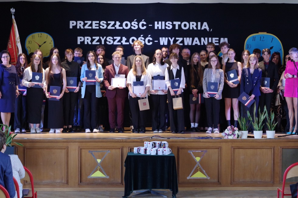 Malbork. Zakończenie roku szkolnego klas maturalnych I LO.