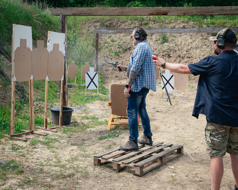Nowa Wieś Malborska. Pistolet i Rewolwer Obronny – zawody w strzelnicy Trofeum.