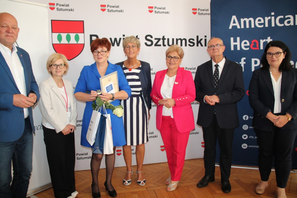 Sztum. Złote czepki dla najbardziej zasłużonych pielęgniarek.