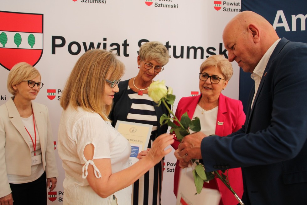 Sztum. Złote czepki dla najbardziej zasłużonych pielęgniarek.
