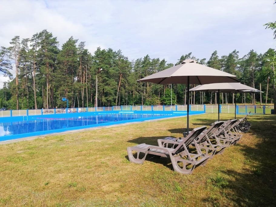 Basen kąpielowy w Mikołajkach Pomorskich już otwarty.