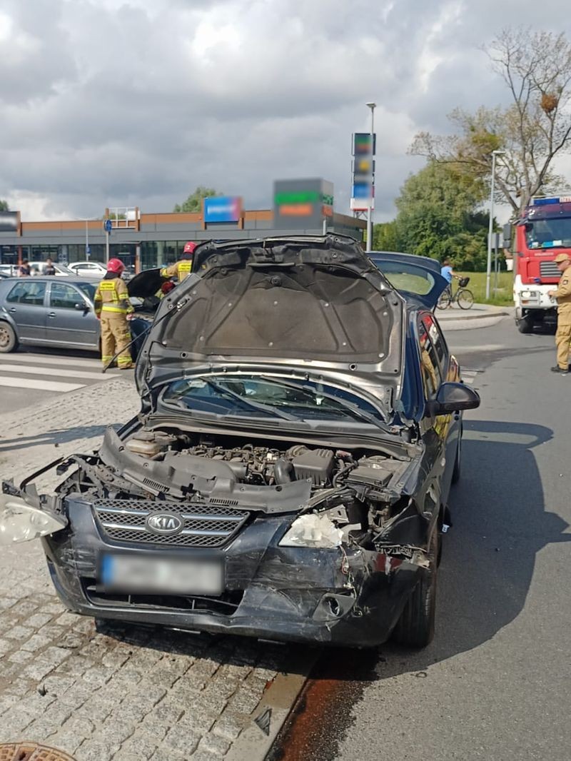 Malbork. Zderzenie pojazdów z udziałem nieoznakowanego radiowozu.
