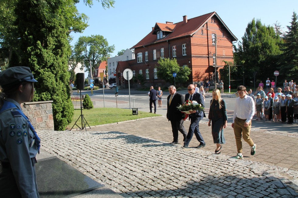 Powiat sztumski. Oddano cześć bohaterom Powstania Warszawskiego.