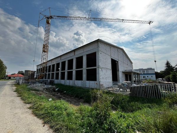 Nowy Staw. Budowa nowej hali sportowej przy SP2.