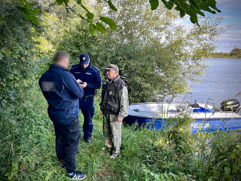 Malbork. Wspólne działania policji i straży rybackiej.